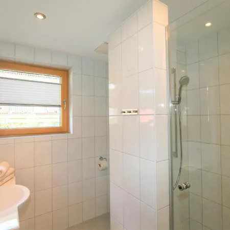 Christian By Interhome アパート フューゲン