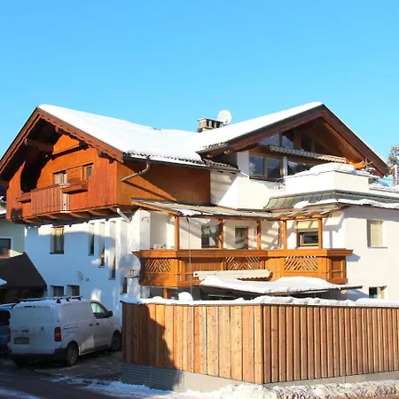 Christian By Interhome * フューゲン