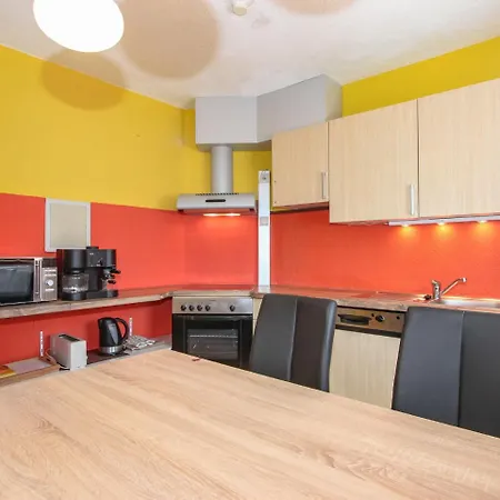 Christian By Interhome Fügen