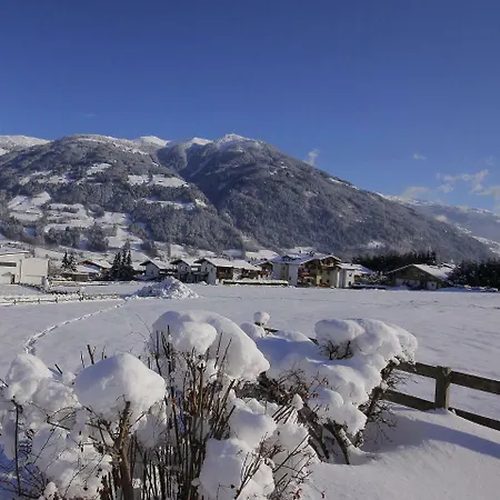 Christian By Interhome * フューゲン