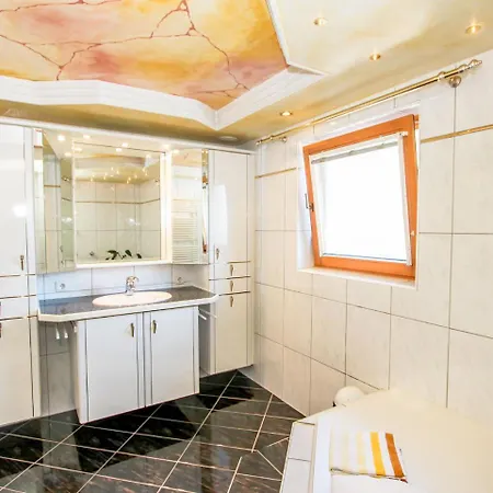 Appartement Christian By Interhome