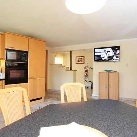Appartement Christian By Interhome *